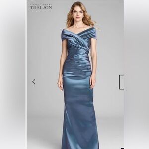 Rickie Freeman by Teri Jon Dress Women's 8 Slate Blue Ruched Caped Neck Gown